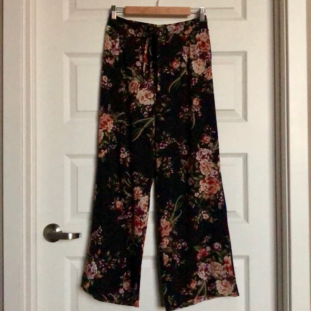 Altar’d State Floral Print Pants M